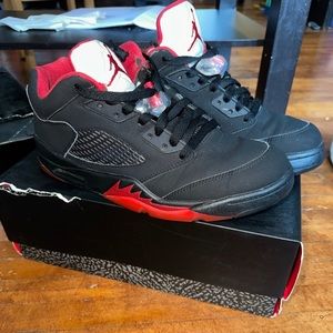 Air Jordan Retro 5 Low